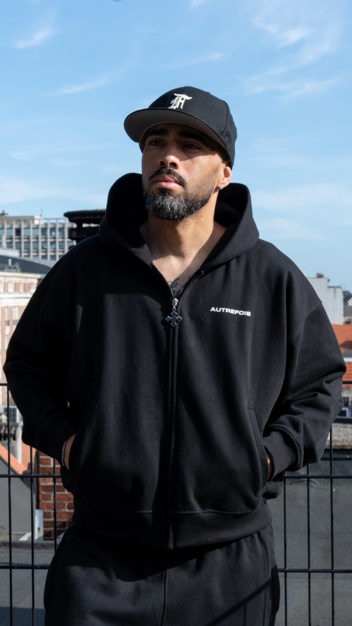Boxy Fit Zip Hoodie - Black
